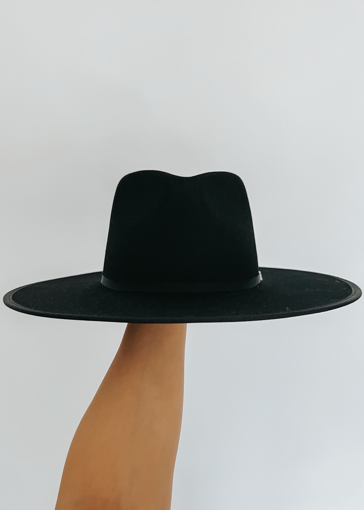 wide brim- black