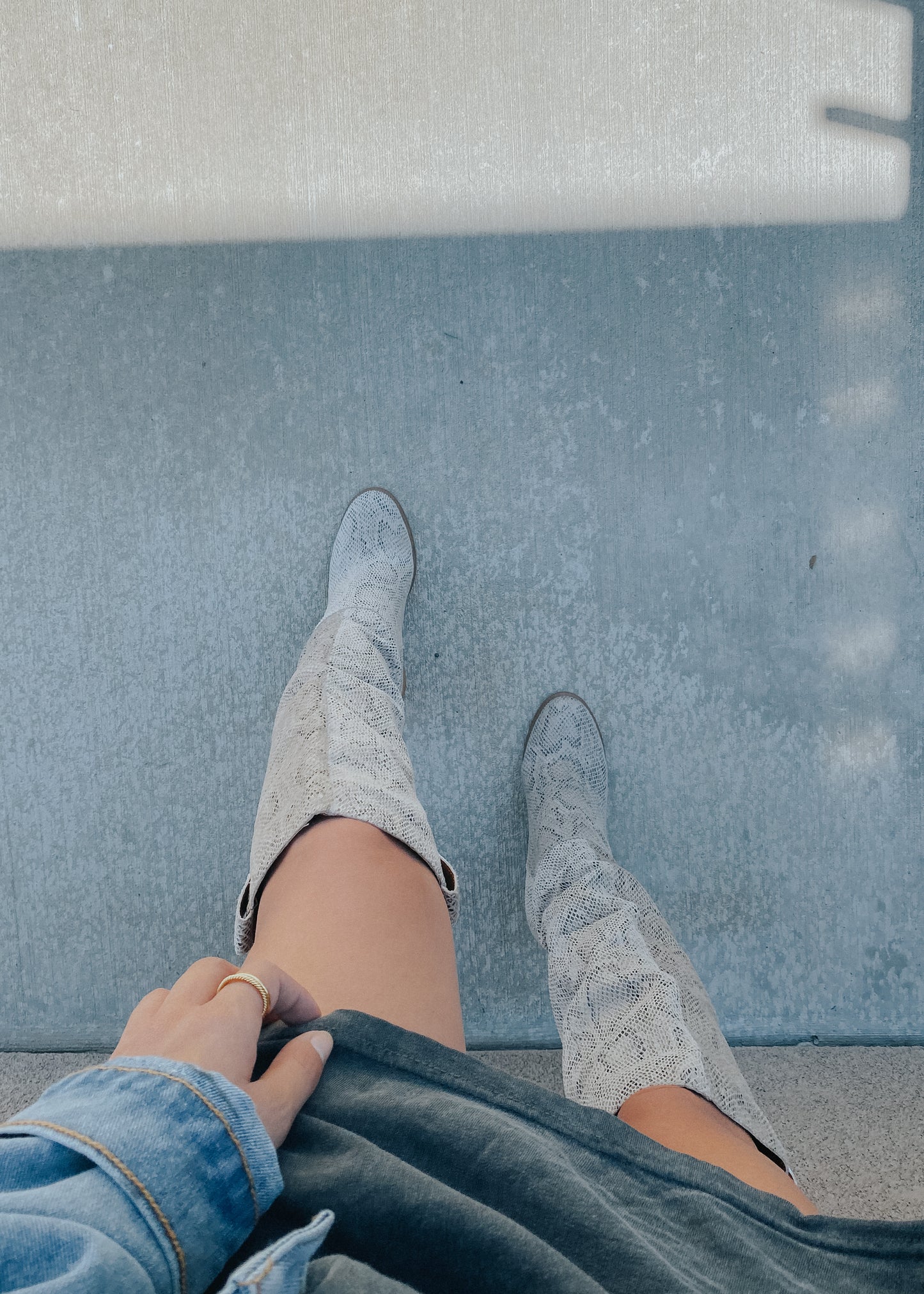 snakeskin otk boots - grey