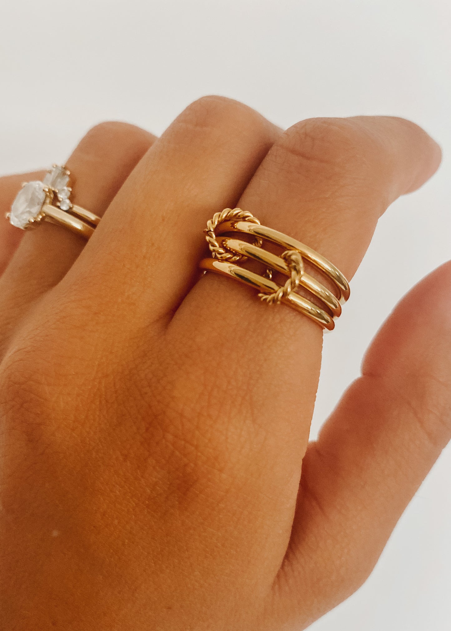 triple loop ring